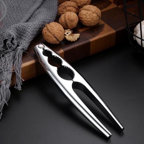 Щелкунчик легко раскалывает гайки Эргономичная ручка Нержавеющая защелка с пряжкой Нескользящая нержавеющая сталь Инструмент для взлома орехов