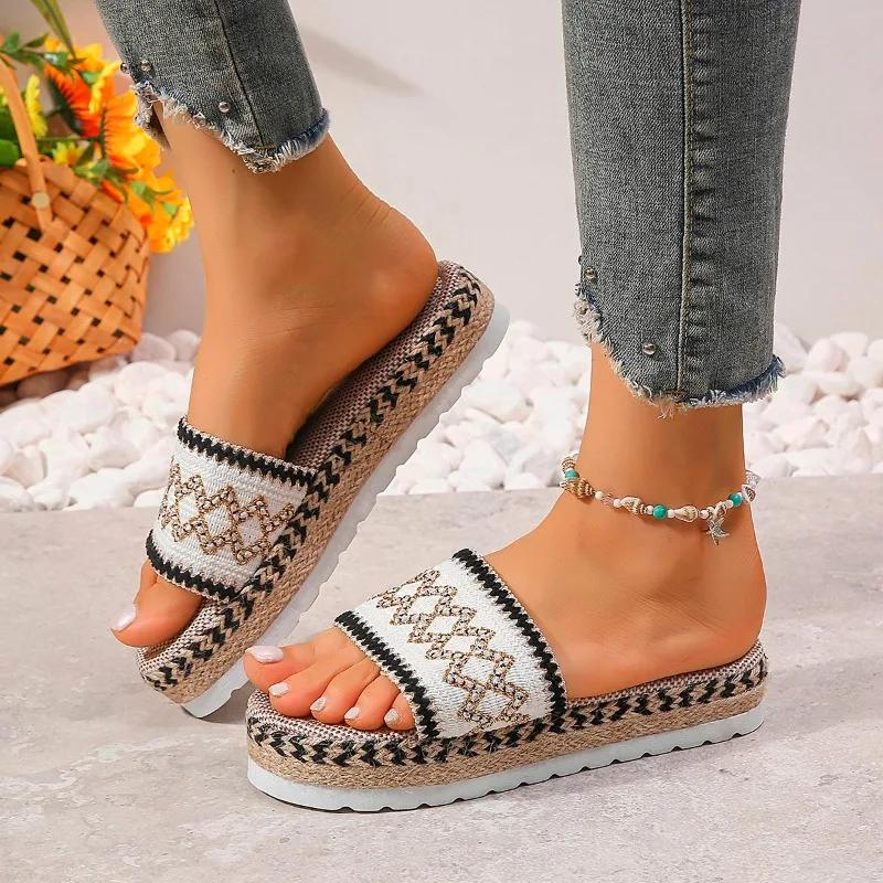 2024 Brand Ladies Shoes Basic Women's Slippers Fashion Color Matching Casual Slippers Women Summer Plus Size Solid Flat Slippers
