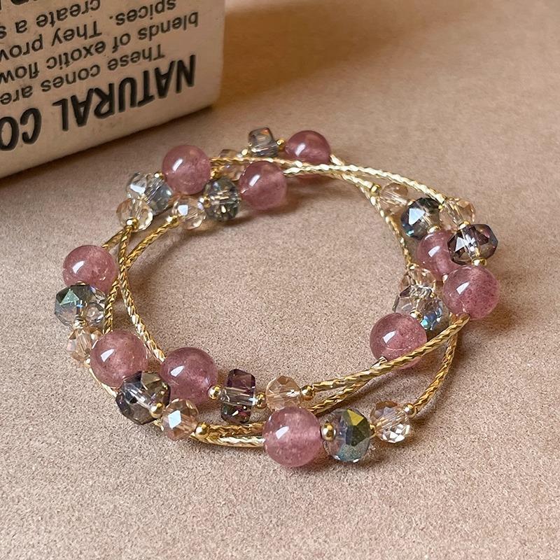 Multi-layer strawberry crystal pendant bracelet for women, niche design, suitable for sisters, students, and best friends, bracelet jewelry