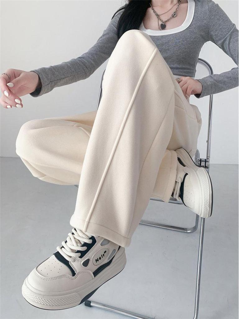 Women's 2024 Autumn/Winter Wide-Leg Banana Pants: Velvet Lined, Straight Fit, Casual and Warm.