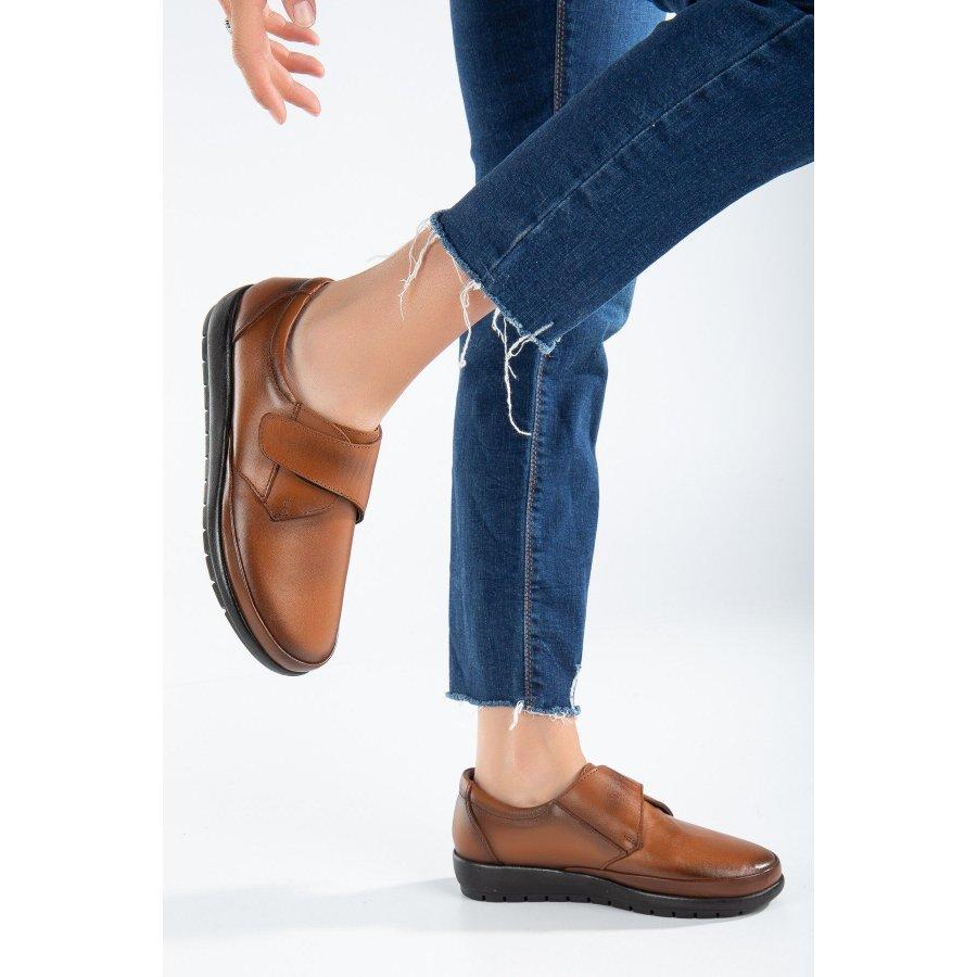 Женская удобная повседневная обувь из натуральной кожи