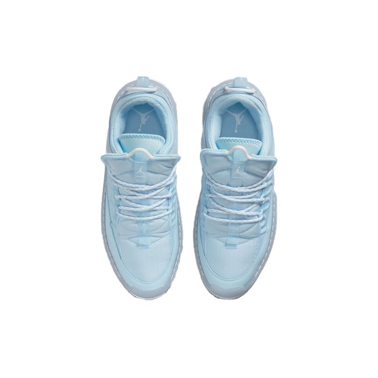 Air Jordan Jordan Air Mae Небесно-голубые женские кроссовки Белые CT4539-400