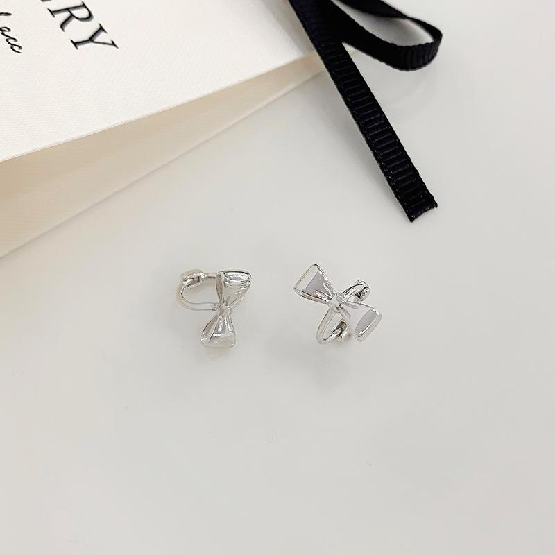 Cute Girl Fresh Bow Ear Buttons for Girls Light Luxury Personality Ear Buttons