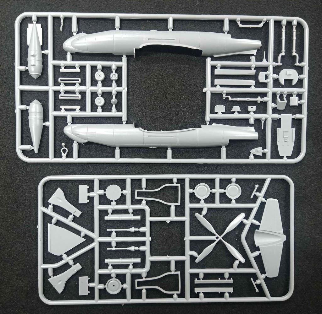 Пластиковый модельный набор Micromill Blohm Voss Ground Attack Aircraft 1/72 & P.193 MKR72-033 (Самолет)