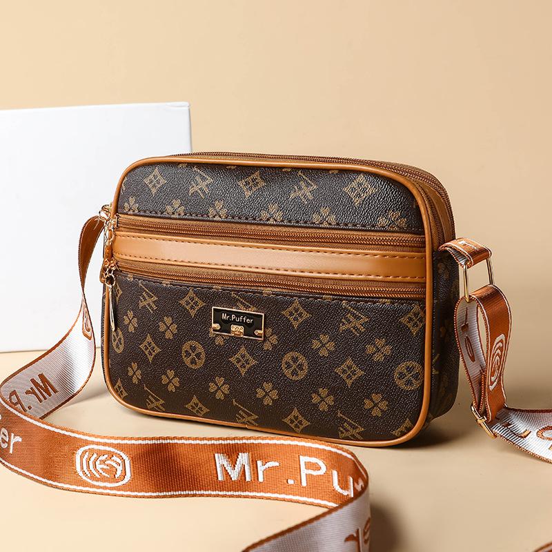 Fashionable Women's Bag, Middle-aged Mother's Bag, Single-shoulder Crossbody Bag, Versatile for Ladies with Floral Patterns, Small Square Bag