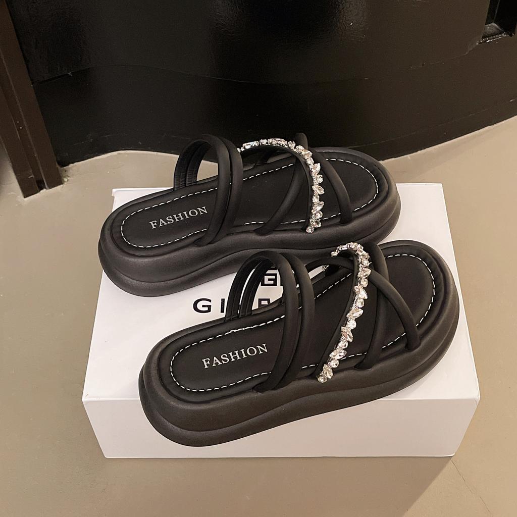 Наступая на дерьмо мягкие кожаные тапочки женские 2025 новая летняя обувь на один палец с юбкой нескользящая мягкая подошва два варианта носки сандалии