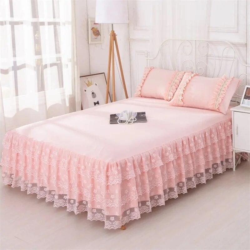3pcs Set European Romance Lace Bed Skirt Soft Brushed Fabric Bedspread Princess King Queen Size 1pc Bed Skirt +2pccs Pillowcase