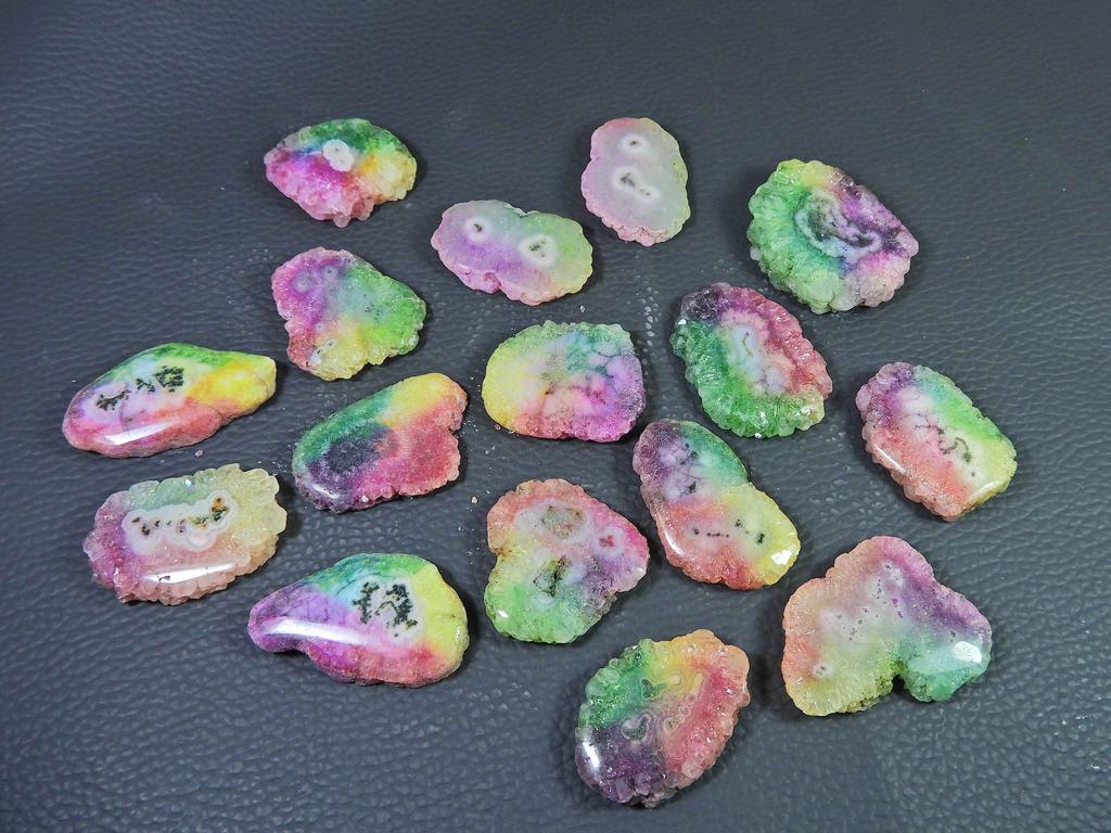 AAA окрашенный солнечный друзовый кварцевый срез кабошон россыпью драгоценный камень 16 шт. лот 28-33 мм RQ-2758