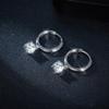 Классические серьги-кольца с муассанитами 5,0 мм на четырех крапанах с надежными гвоздиками