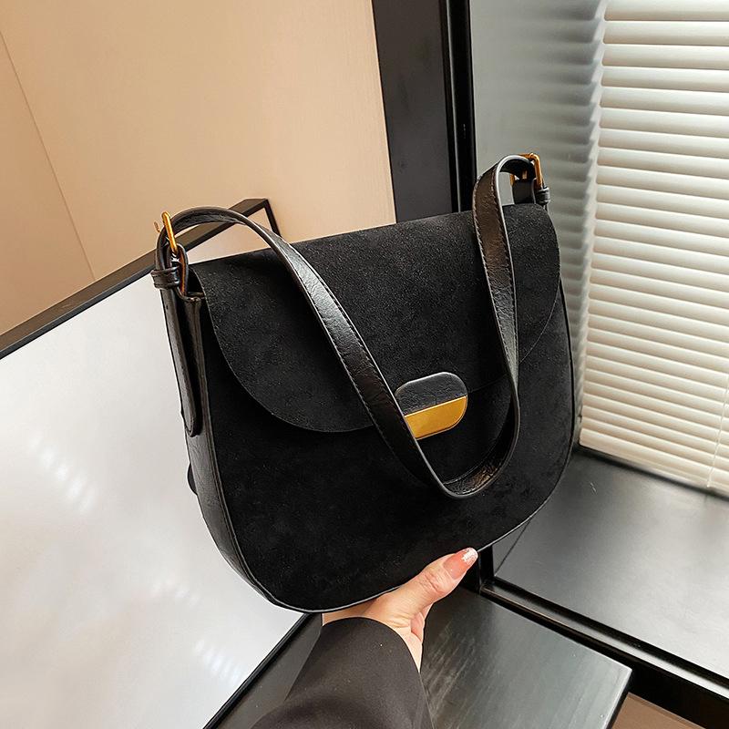 Осенняя Элегантная Стильная Сумка-седло с клапаном из замшевой ПУ кожи Женская Сумка кроссбоди на плечо Роскошный клатч под мышкой CLE