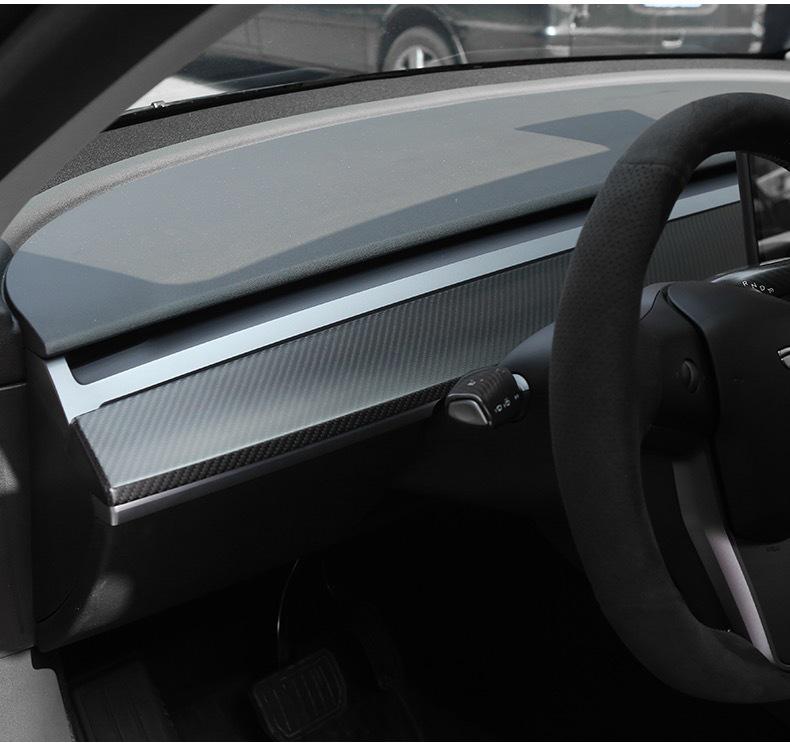 Декоративные полосы из углеродного волокна для приборной панели и дверей Tesla Model 3/Y