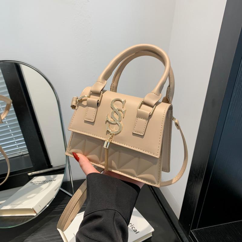 Легкая роскошная вышитая бриллиантами надпись, модное сращивание и модная простая и элегантная сумка через плечо на одно плечо для женщин