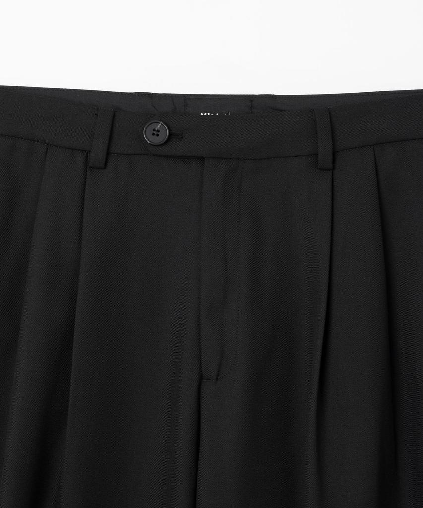 MILLO ARCHIVE Two-Tuck Regular Fit Trousers [Black]