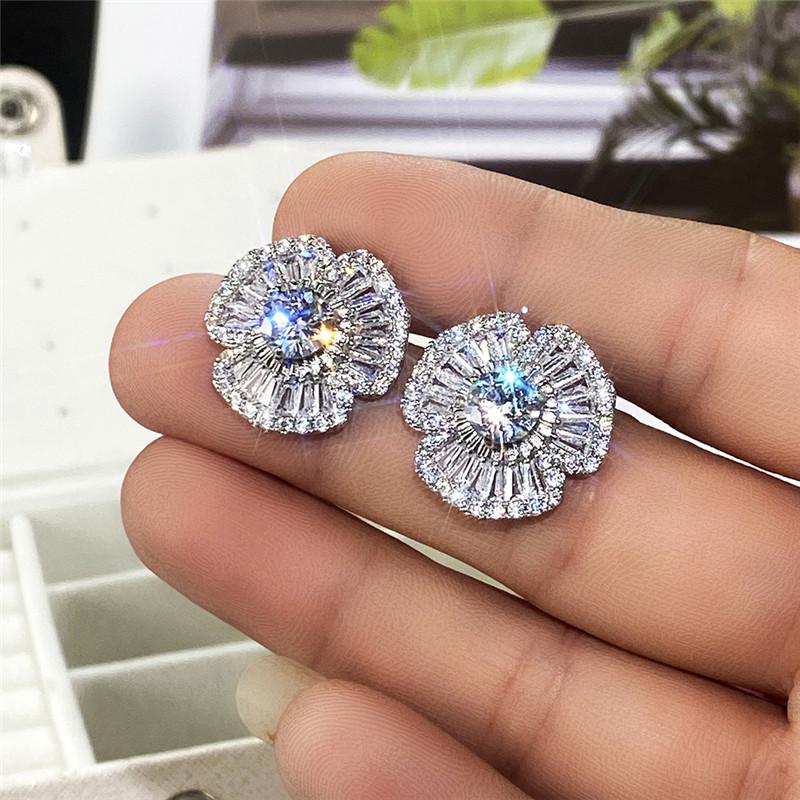 Huitan Gorgeous Petal Shaped Stud Earrings with Brilliant Crystal Cubic Zirconia Bling Bling Wedding Trendy Jewelry for Women