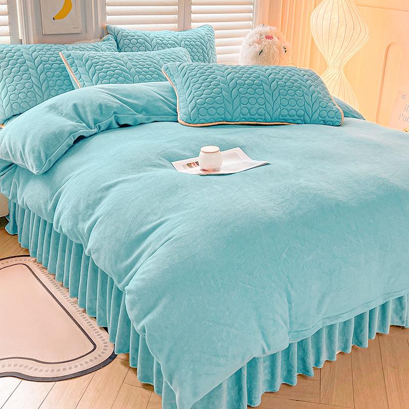 Thickened bed four-piece set milk fleece solid color bed skirt crystal fleece high gram weight quilt cover student dormitory three-piece set
