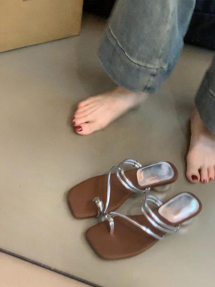 Версия из мягкой кожи~ Французский толстый каблук с двумя римскими сандалиями для женщин, красивая мода и отдых, высококлассные крутые шлепанцы