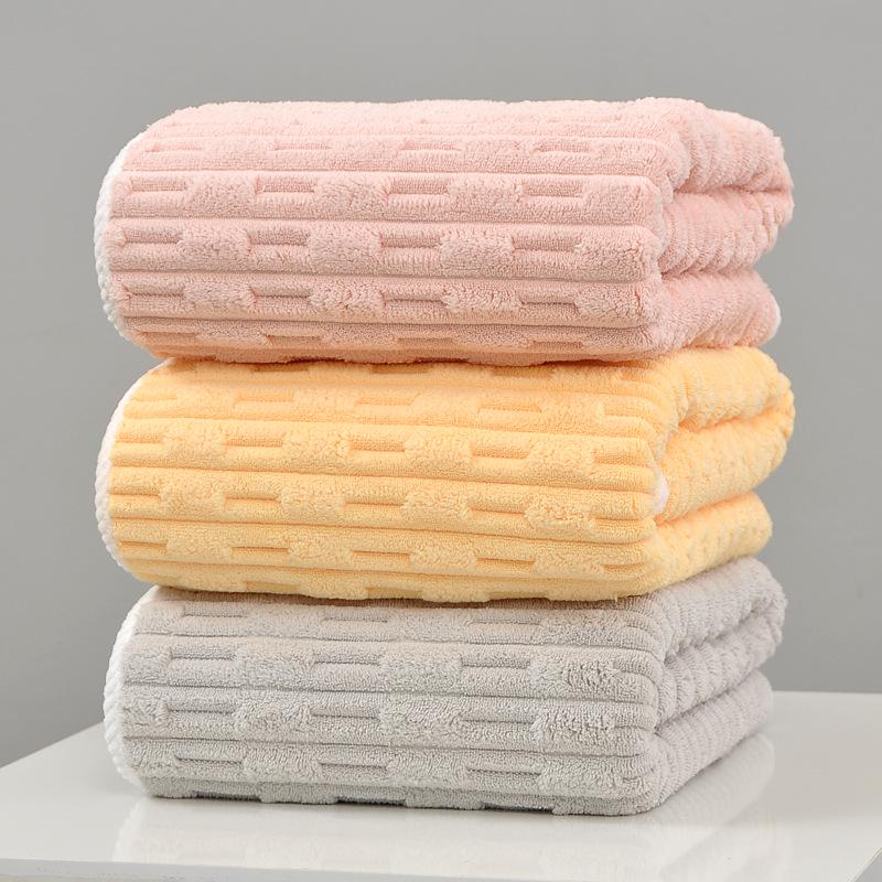 2-Piece Soft Absorbent Coral Fleece Bath Towel Set for Adults - Thickened & Quick-Drying