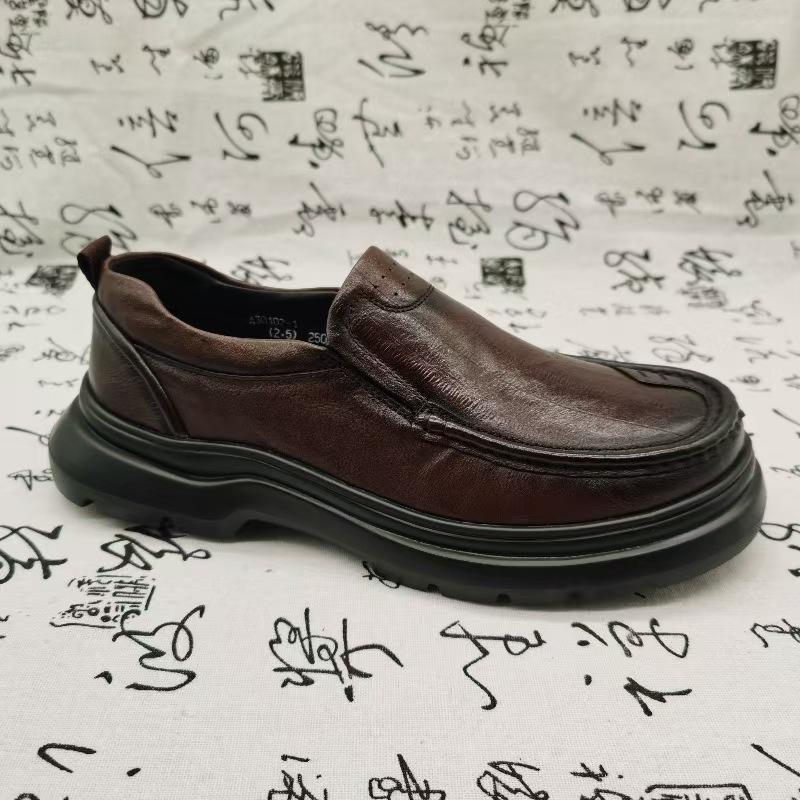 Высококачественные осенние деловые кожаные туфли на легкой подошве, мужские, из коровьей кожи, с круглым носком, трендовые, модные, повседневные мужские кожаные туфли