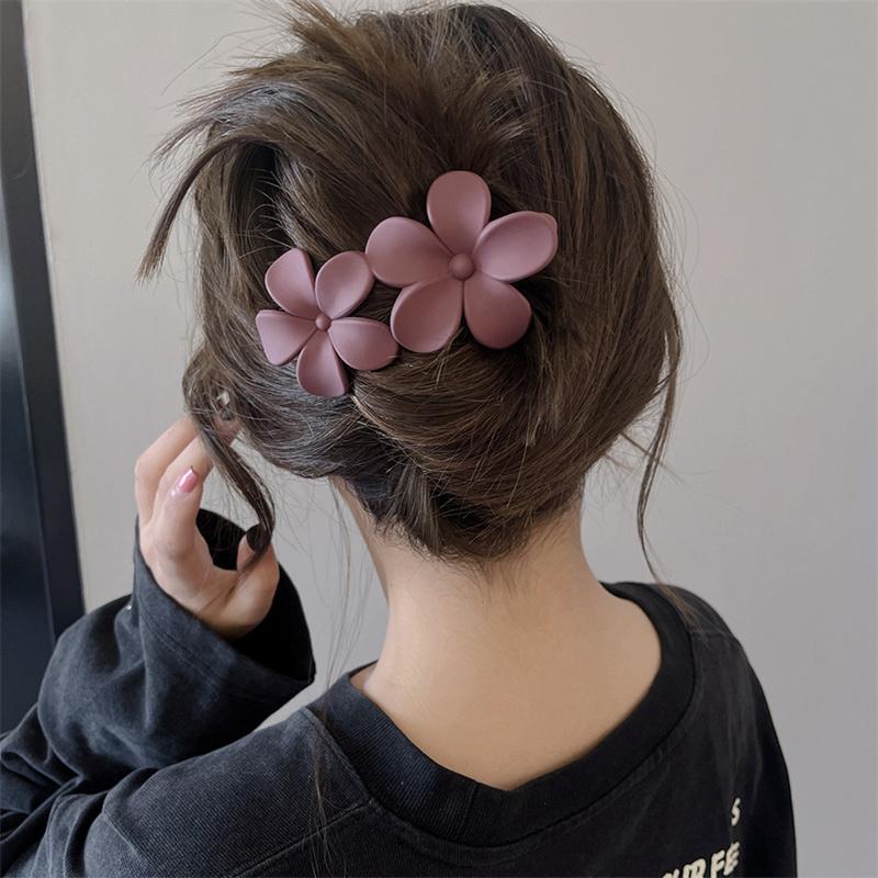 Fashion Flower Hair Clip Headdress Women Hair Clips Back Head Spoon Coiled Hair Hairpin Duckbill Clip Ponytail Clip