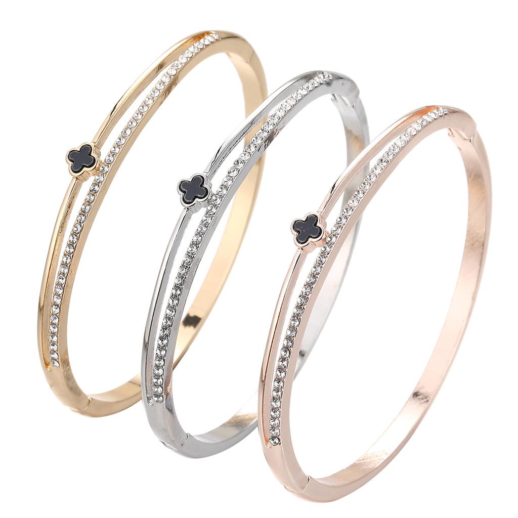 Старший Чувство Личности Темперамент Четырехлистный Браслет Клевер Роскошный Стиль Простой Модный Браслет Браслет Ювелирные Изделия