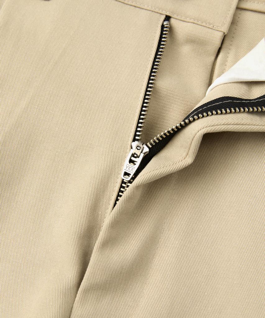 COFWI Cleve Multi-Tuck Shorts Beige