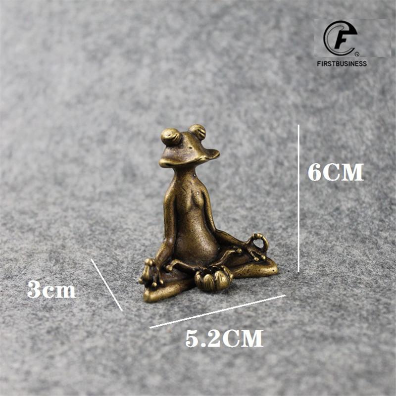 Copper Meditating Frog Ornaments Vintage Brass Sit in Meditation Frog Statue Bronze Tea Pet Figurines Incense Holder Desk Decor