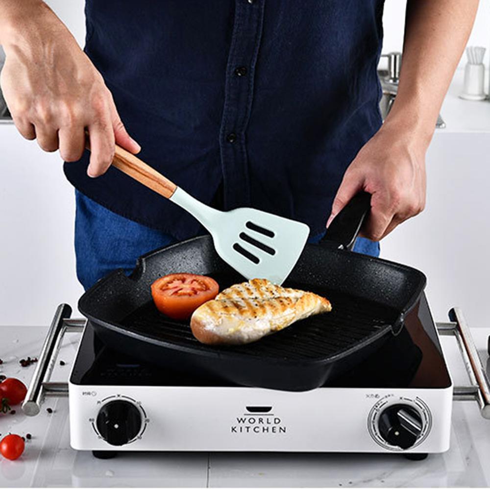 Silicone Kitchenware Cooking Utensils Set Non-stick Cookware Spatula Shovel Egg Beaters Wooden Handle Kitchen Cooking Tool Set