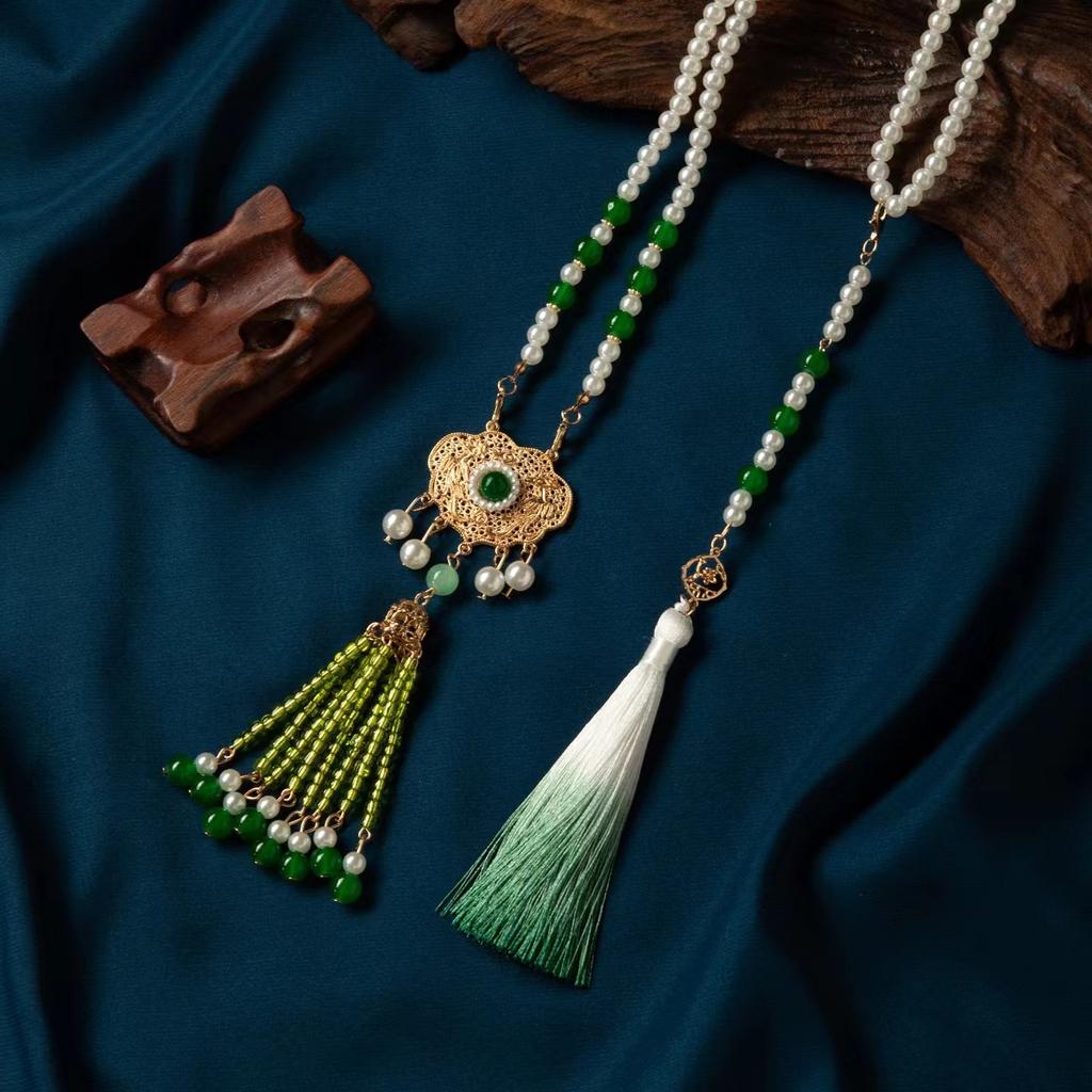 Horse Dress Yingluo Long Necklace Ming Ancient Style Cheongsam Accessories Ancient Clothing Back Cloud Green Gradual Change Fringed Sweater Chain