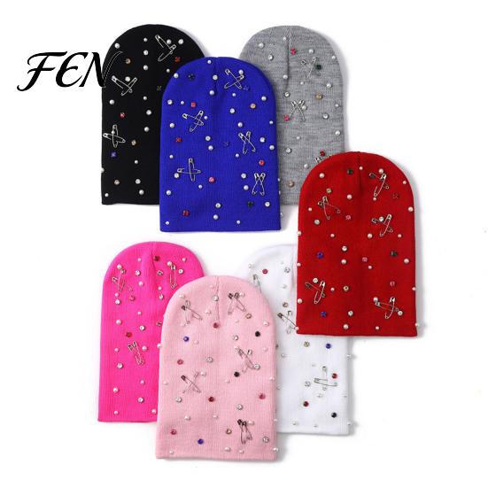 Autumn Winter Trendy Cap Colorful Rhinestone Knitted Hat, Faux Pearl Safety Pin Punk Knit Windproof Hat Bling Warm Hip Hop for Women Street