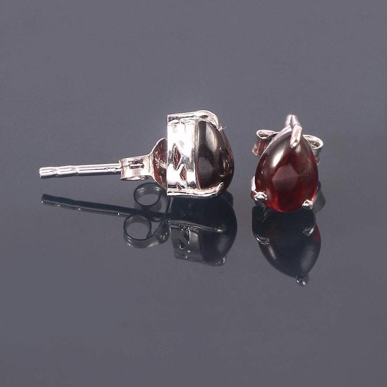Минималистичные серьги-гвоздики с гранатом, ювелирные изделия в стиле бохо, серьги-гвоздики с натуральным гранатом, подарок на годовщину, серьги-гвоздики в богемном стиле