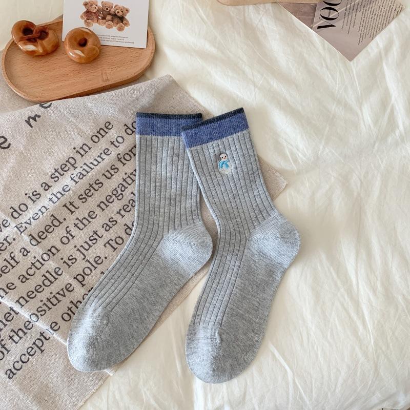 Бесшовные носки для девочек, милая мультяшная вышивка, теплые носки, стиль преппи, универсальные носки-гольфы