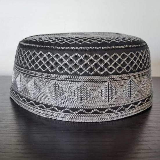 Embroidery Pattern Exquisite Workmanship Prayer Hat Flat Top Men Nation Bowler Hat