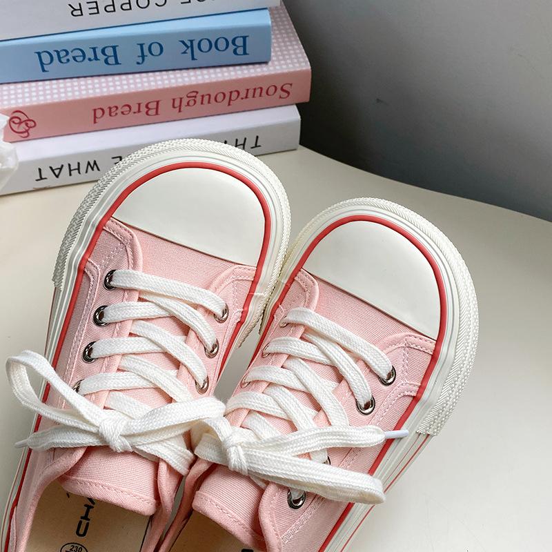 Женские черные парусиновые туфли на плоской подошве 2024 года, новая модная повседневная универсальная нескользящая износостойкая парусиновая спортивная обувь на толстой подошве