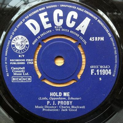 7-дюймовая пластинка P.J. PROBY Hold Me F11904 DECCA 1964 UK Рок Б/у