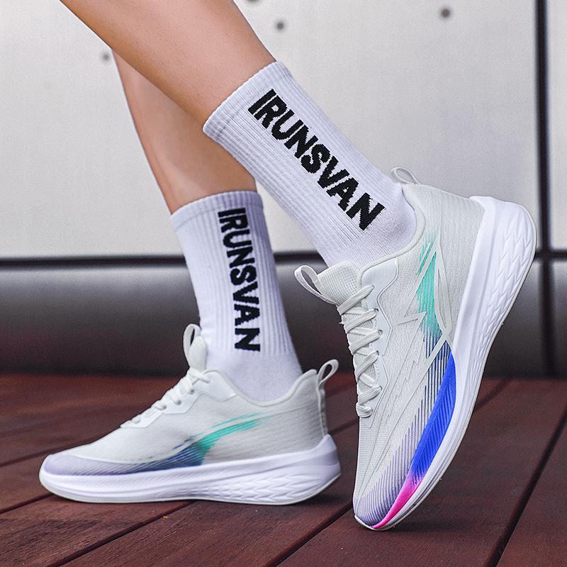 Новые амортизирующие нескользящие легкие кроссовки с сетчатой поверхностью, дышащие, для гонок, физических испытаний, тренировок, спорта, для мужчин