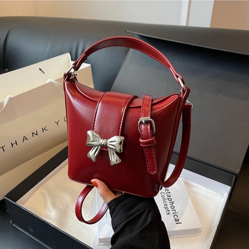 New Bow Metal Buckle Handbags Women's Fashion Sweet Girl Single Shoulder Crossbody Bags Elegant Red Bucket Bag