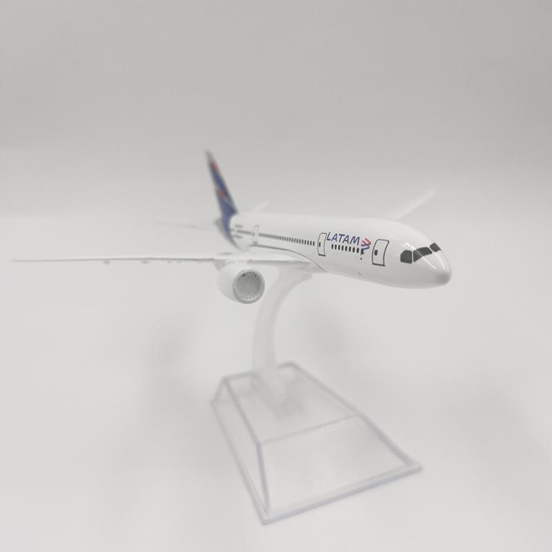 Jason Tutu 16 см Латам Модель самолета Boeing 787 Самолет Самолет Литьевой металл Самолеты Коллекционные Подарки