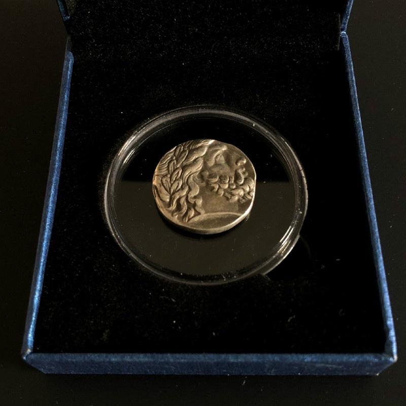 Древнегреческая мифология Бог Солнца Аполлон Стрелец Хранитель Металлический значок Ремесленная монета Украшение Подарок Копия