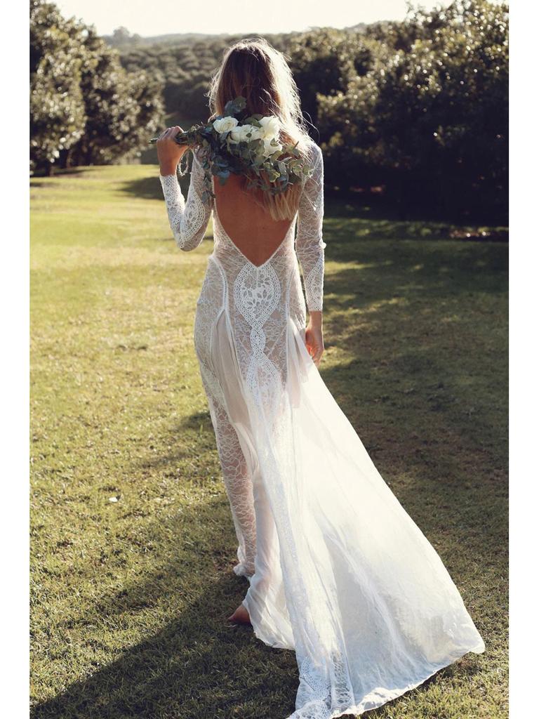 Осень 2020 года женское свадебное платье в европейском и американском стиле с длинными рукавами и открытой спиной, длиной до пола