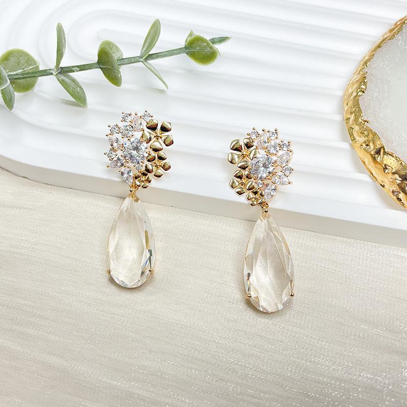 SUYU Летние женские серьги с рисунком волн воды и инкрустацией цирконием в минималистском дизайне, модные универсальные серьги с медным покрытием