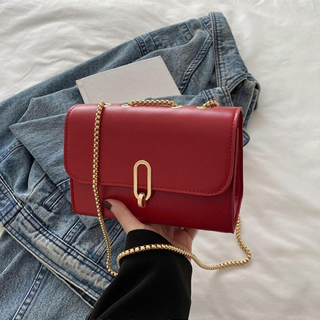 Small Leather Crossbody Bag with Chain Strap PU Shoulder Bags Evening Bag Casual Satchel Purse for Daily Essential Black