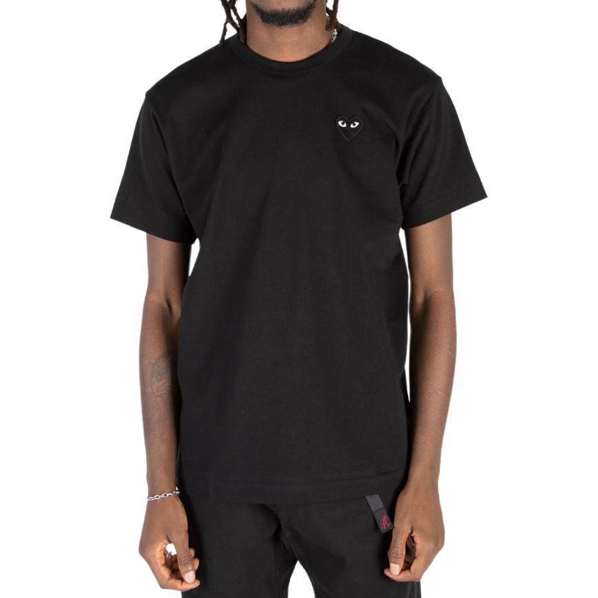 Футболка Comme Des Garcons Play с эмблемой AX-T064-051-1