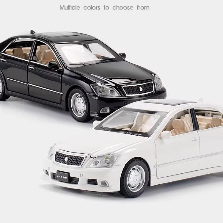 Toyota Crown 12th Generation Simulation Diecast & Toy Vehicles Sounds & Light Pull Back Car 1:32 Alloy Collection Model