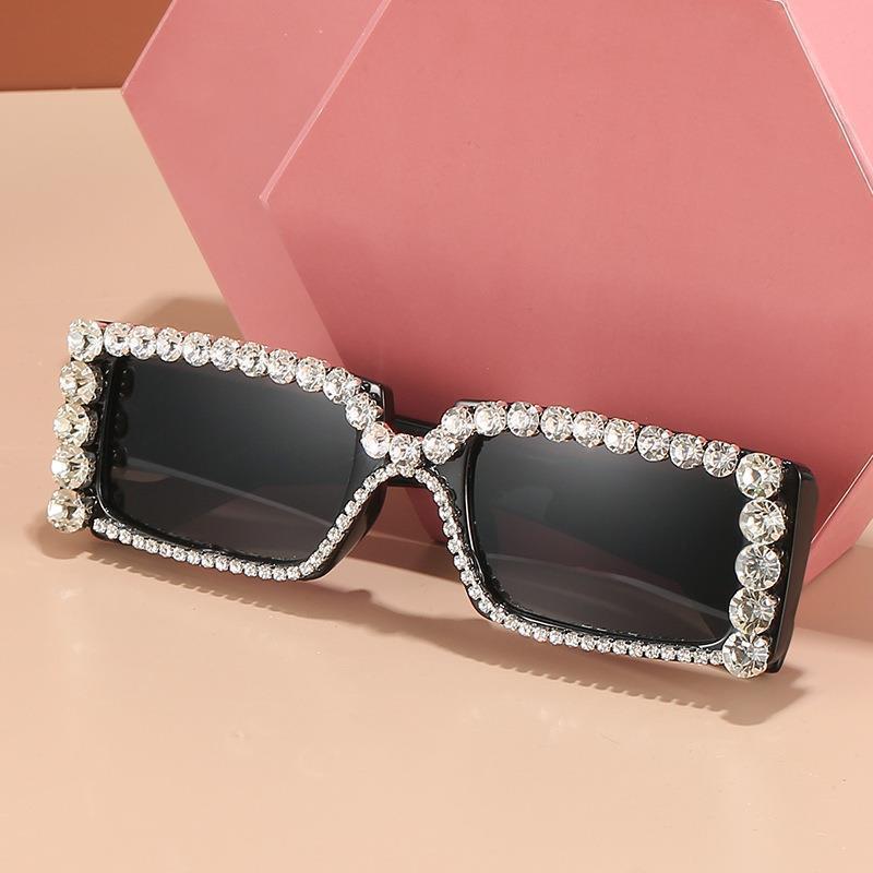 Personalized diamond-encrusted sunglasses, European and American trend versatile handmade square sunglasses, point diamond glasses