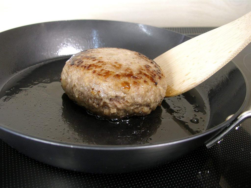 River Light Extreme Iron Thick Plate Frying Pan 26cm Iron Nitride Nitriding Processing IH Compatible Rust Resistant Wok Made In Japan K2326