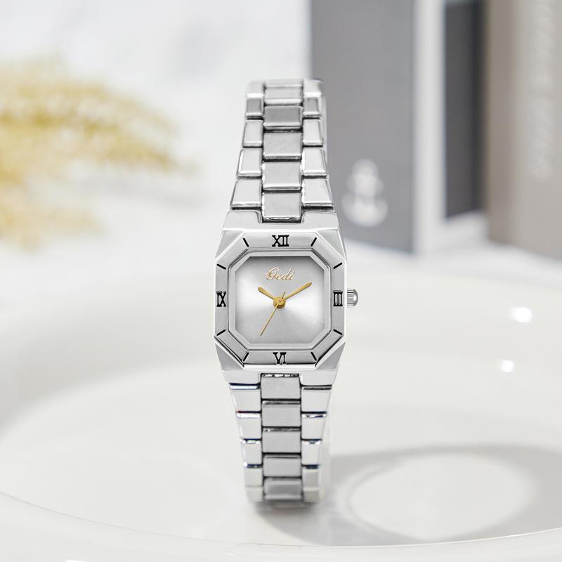 Medieval Gold Steel Belt Watch Women'S High-Value Niche Square Quartz Watch Women'S High-End Quartz Watch