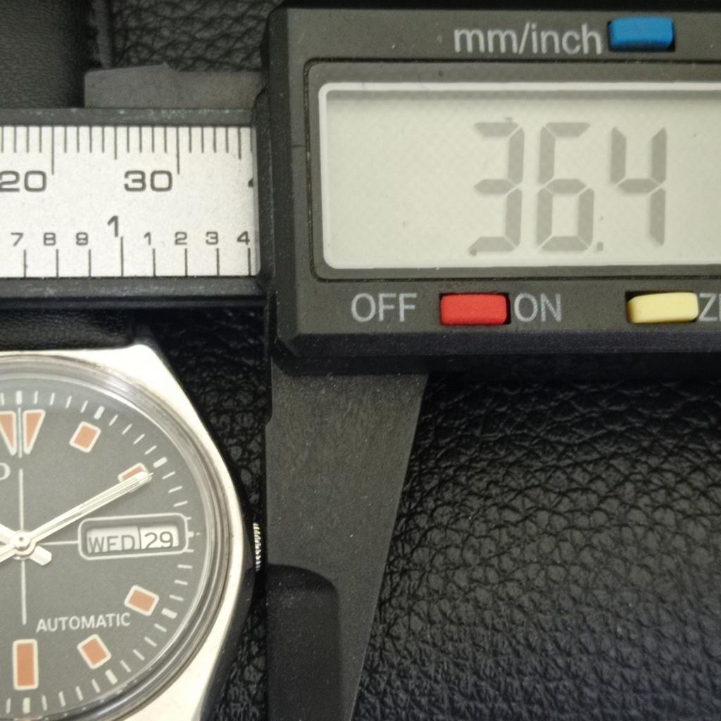 ЯПОНИЯ 6319A ВИНТАЖНЫЕ МУЖСКИЕ АВТОМАТИЧЕСКИЕ ЧАСЫ SEIKO 5 С ЧЕРНЫМ ЦИФЕРБЛАТОМ a702708-1