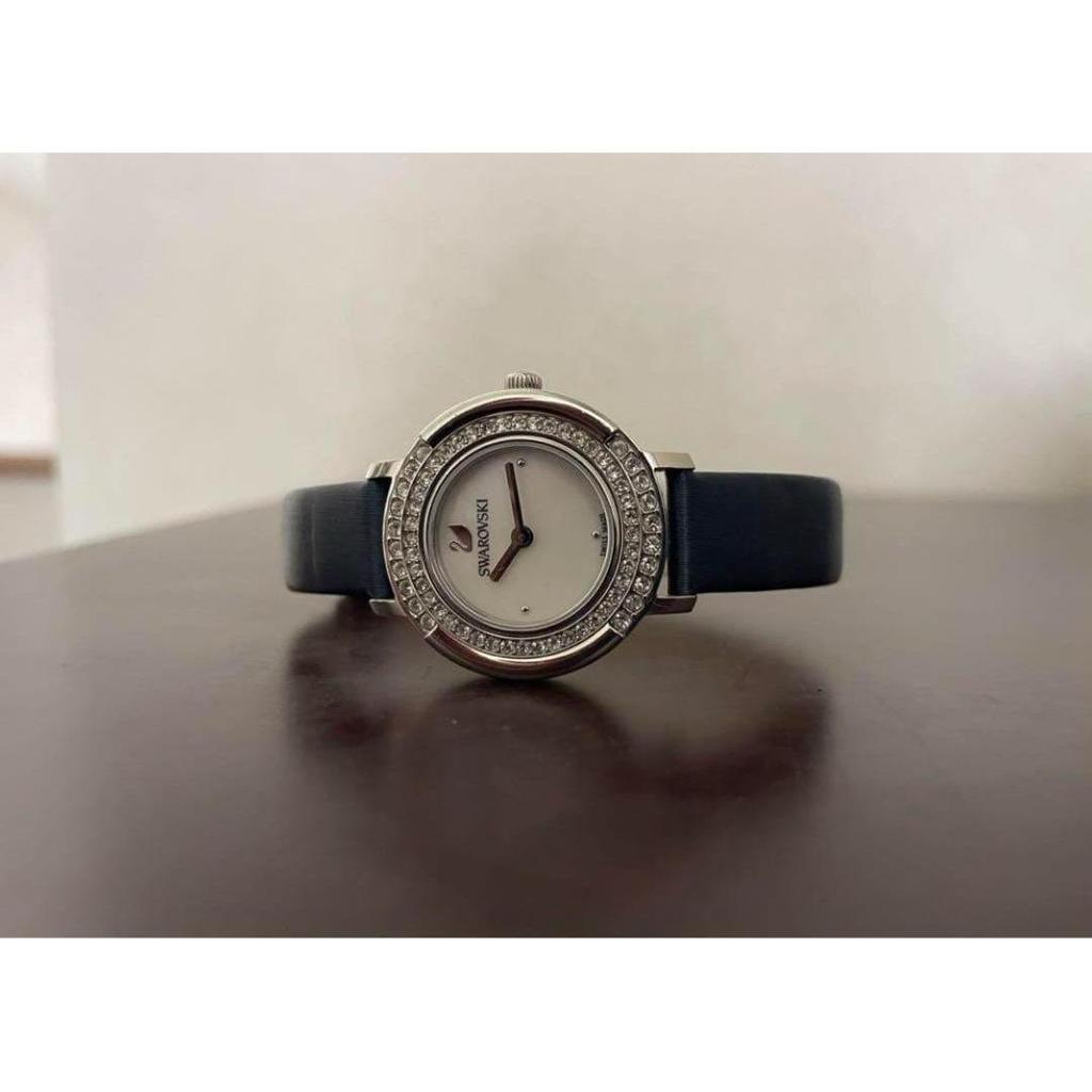 Б/у женские кварцевые часы Swarovski