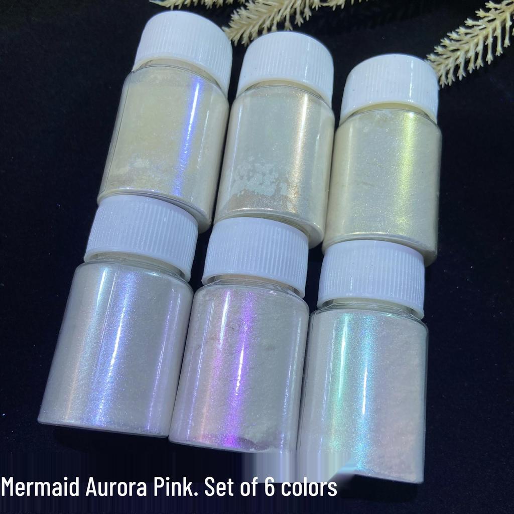 Маникюр с жемчужной пудрой Hailey Lux Satin: Свадебные ногти «Белый лунный свет»