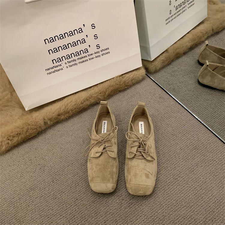 2025 новые корейские черные квадратный носок плоская подошва супермягкие удобные лоферы женские на шнуровке зарубежные универсальные маленькие кожаные туфли